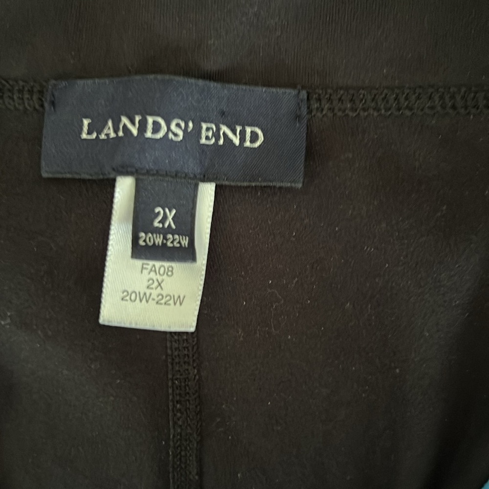 Lands End Women’s Black Flared Leg Yoga Pants.  2X - Picture 4 of 4